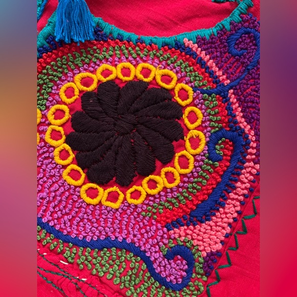 MEXICAN CRAFTS Embroidery Blouse one size - Picture 7 of 12